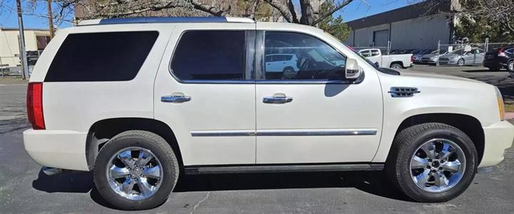 $15499 : 2011 CADILLAC ESCALADE image 5