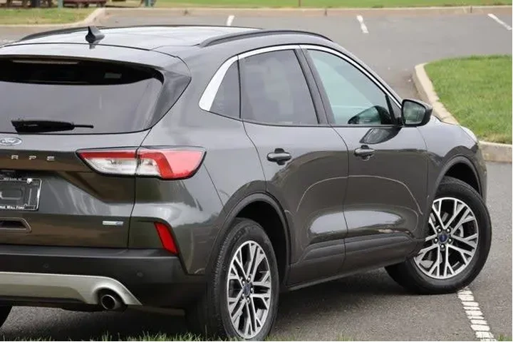 $17995 : Ford Escape 2020 AWD SEL 4dr image 9