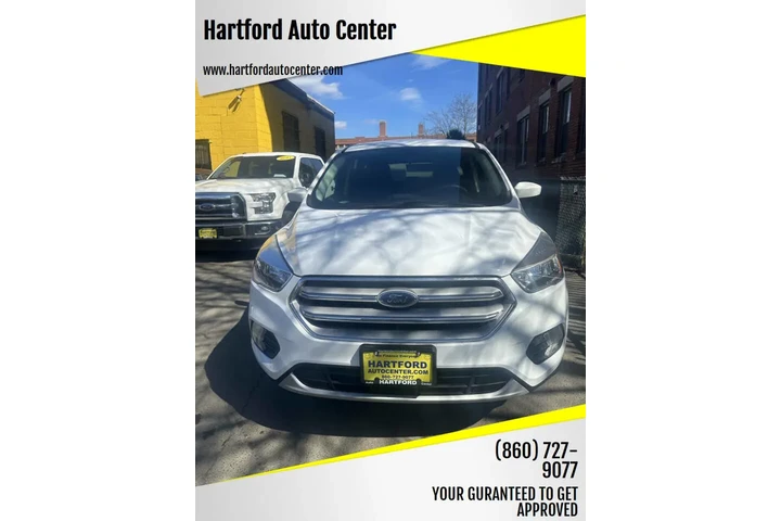 $8999 : 2019 Escape SE image 1