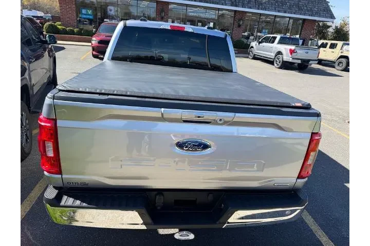 $37700 : Ford F-150 2021 4x4 XL 4dr S image 7
