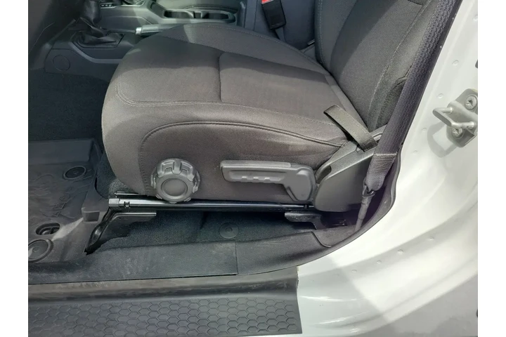 $35397 : Jeep Wrangler Unlimited 2022 image 10