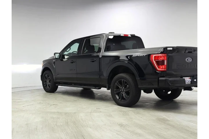 $35998 : Ford F-150 2021 4x2 XLT 4dr image 2