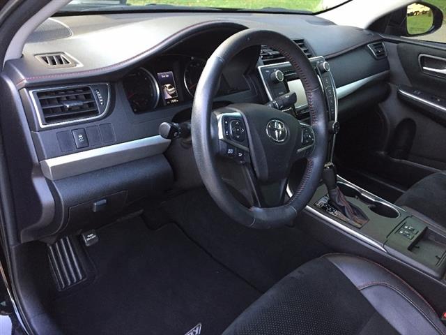 $10000 : 2016 Toyota Camry XSE V6 image 4