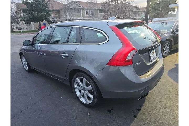 $9999 : 2016 V60 image 7