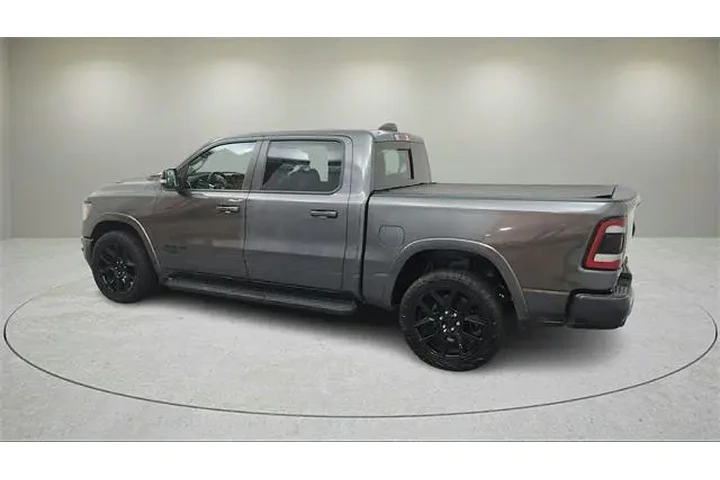 $37999 : Ram 1500 2022 4x4 Laramie 4d image 6