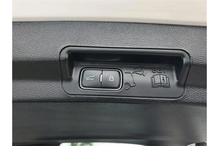 $25990 : Ford Explorer 2023 XLT 4dr S image 9