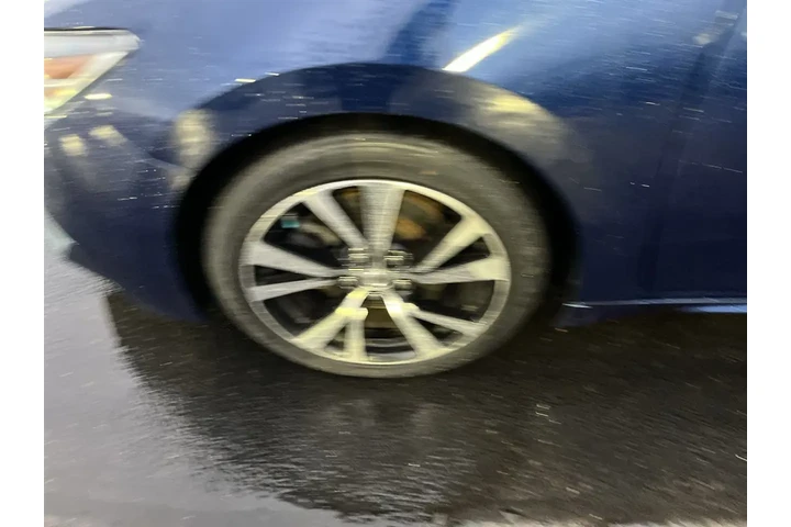 $14995 : 2017 Maxima 3.5 SL image 9