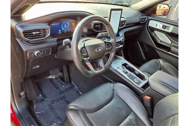 $39777 : Ford Explorer 2022 AWD ST 4d image 4