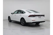 $27998 : Honda Accord Hybrid 2023 EX- thumbnail