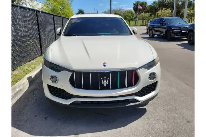 $21990 : Maserati Levante 2018 AWD 4d image 2