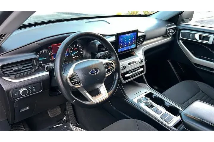 $25788 : Ford Explorer 2021 XLT 4dr S image 9