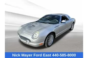 $14695 : Ford Thunderbird 2004 Deluxe thumbnail
