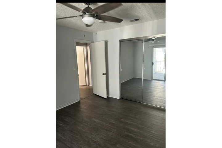 $1300 : Apartments available image 2