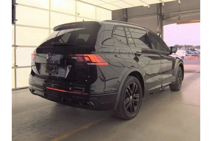 $15000 : Volkswagen Tiguan 2022 SE R- image 2