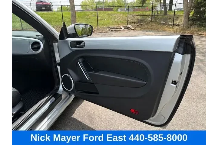 $10995 : Volkswagen Beetle 2012 2.5L image 10