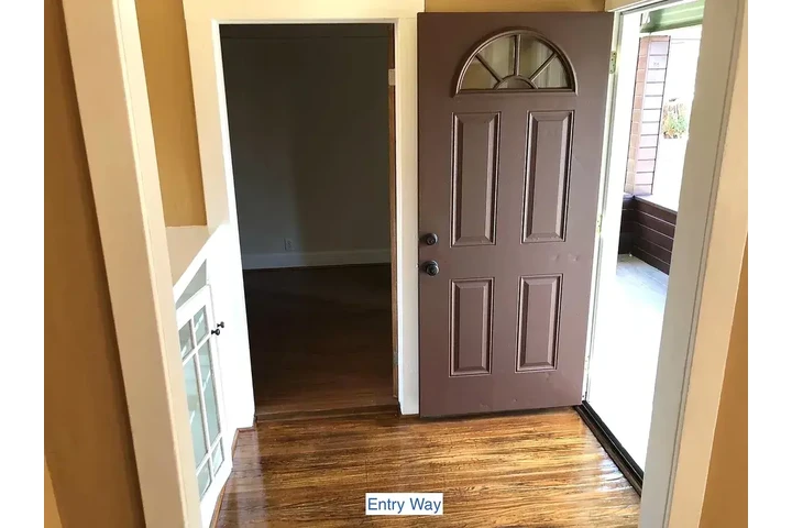 $1700 : Boyle Heights 3 & 2 image 4