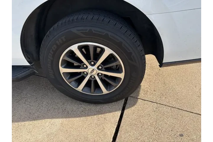 $24910 : Ford Expedition 2020 4x2 XLT image 10