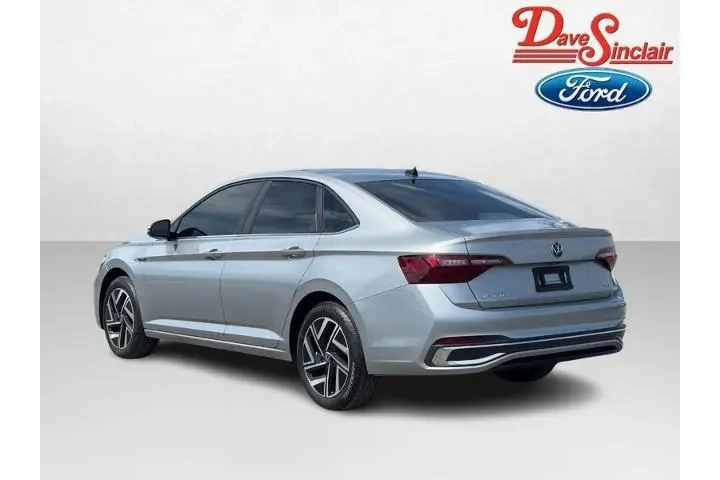 $20595 : Volkswagen Jetta 2023 SEL 4d image 9