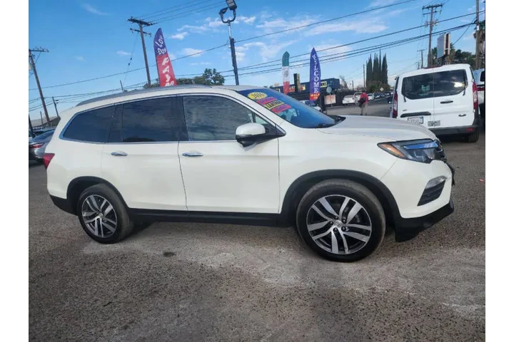 $17599 : 2016 Pilot Touring image 8