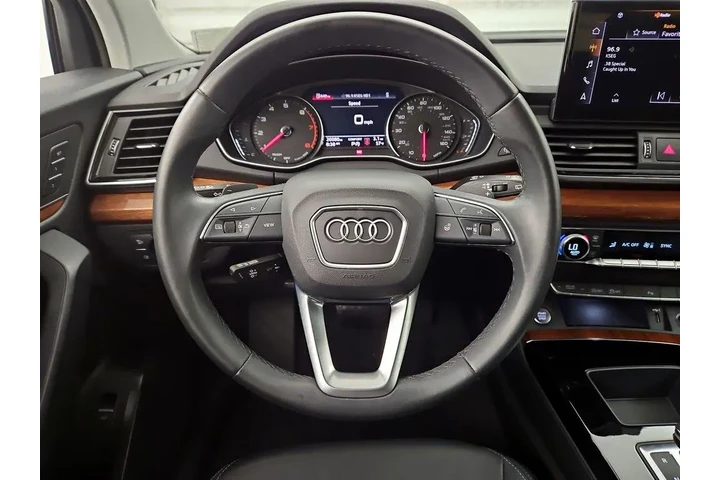 $30998 : Audi Q5 2023 AWD quattro S l image 10
