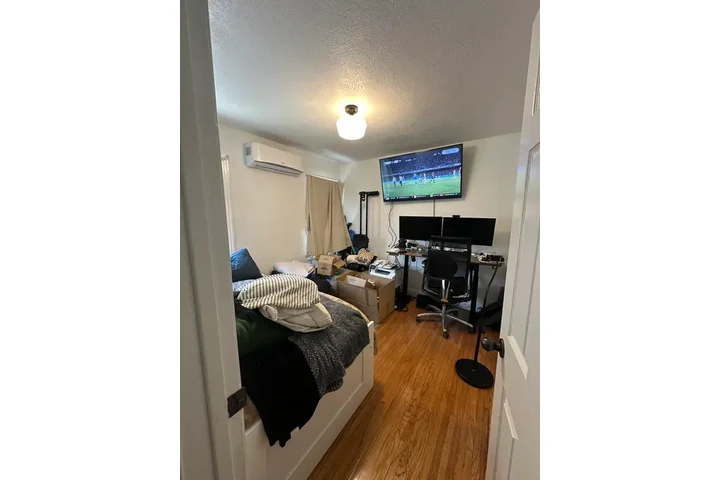 $1290 : South Los Angeles Renta image 8