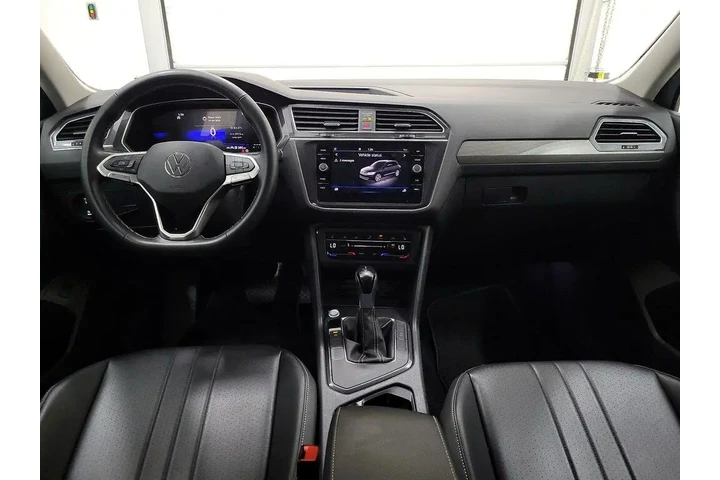$22998 : Volkswagen Tiguan 2024 SE 4d image 9