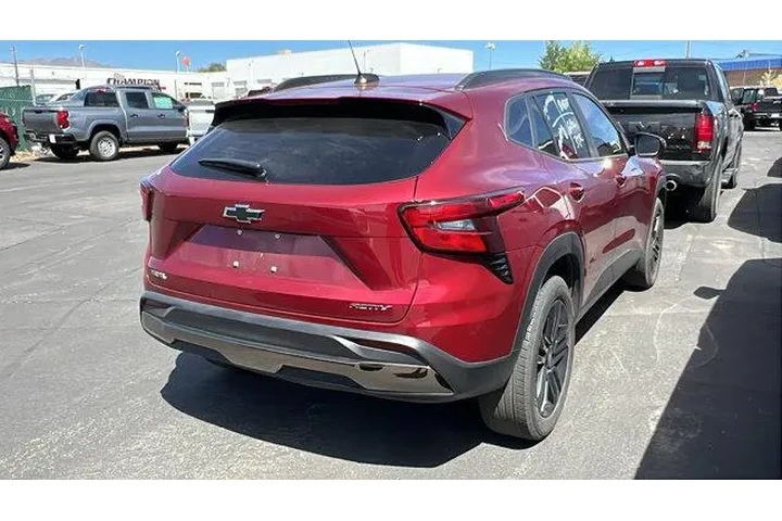 $24984 : Chevrolet Trax 2024 ACTIV 4d image 3