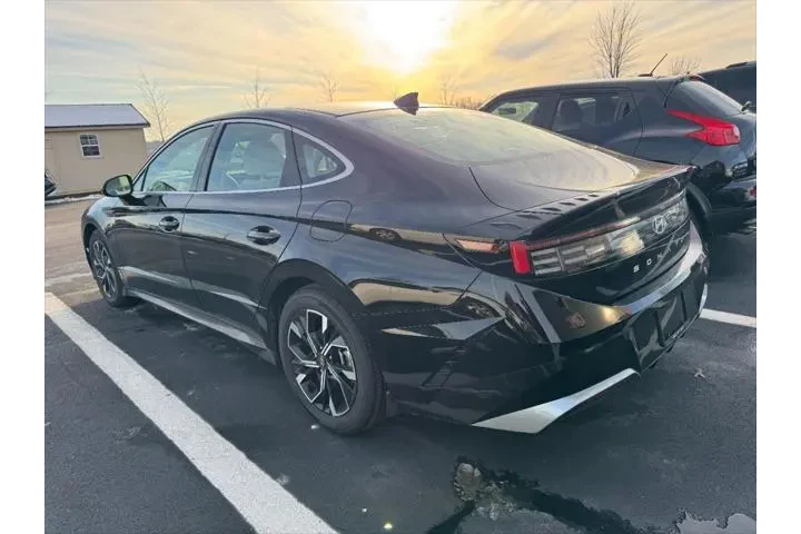 $23995 : Hyundai SONATA 2024 SEL 4dr image 3