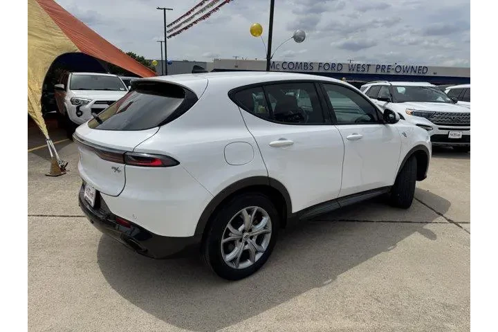 $21000 : Dodge Hornet 2024 AWD R/T 4d image 5