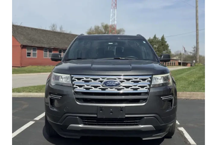 $12999 : 2018 Explorer XLT image 3