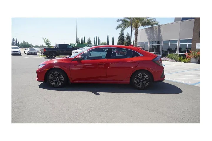 $22984 : 2017 Civic Hatchback EX image 9