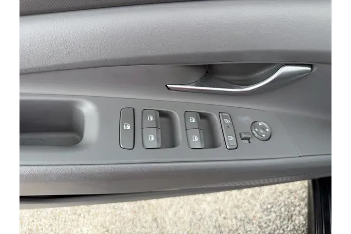 $21995 : Hyundai ELANTRA Hybrid 2024 image 9