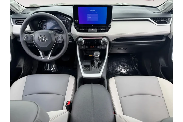 $39978 : Toyota RAV4 2025 XLE Premium image 10