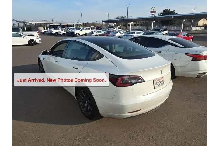 $20900 : Tesla Model 3 2023 4dr Sedan image 4