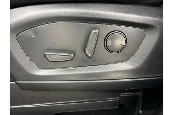 $28500 : Ford Explorer 2022 AWD XLT 4 image 4