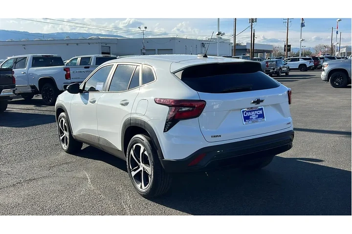 $24984 : Chevrolet Trax 2024 RS 4dr C image 7