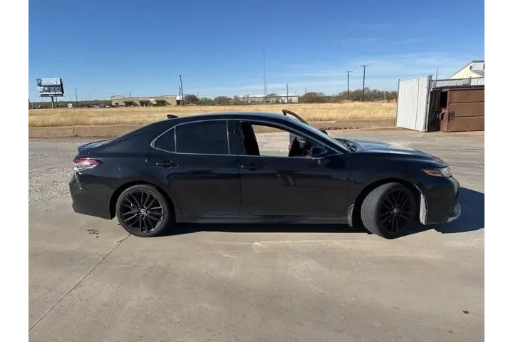 $22601 : Toyota Camry 2021 XSE 4dr Se image 1