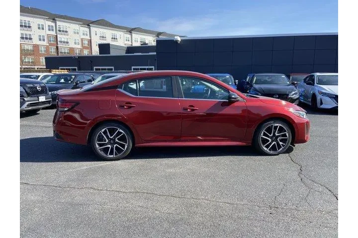 $17487 : Nissan Sentra 2025 SR 4dr Se image 7