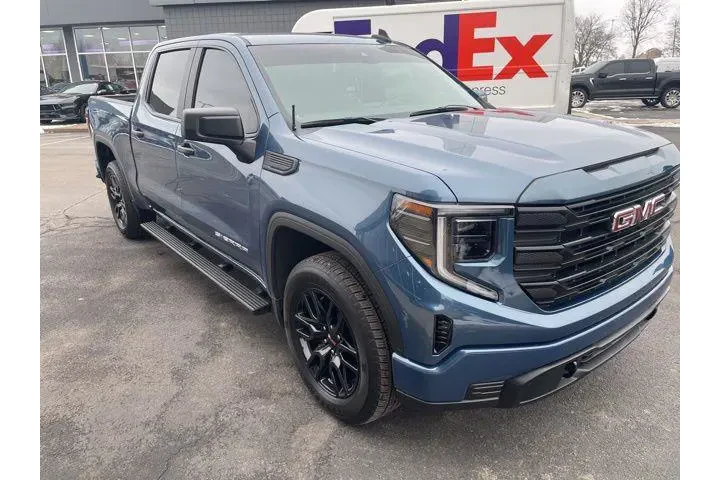 $37995 : GMC Sierra 1500 2024 4x4 Pro image 1