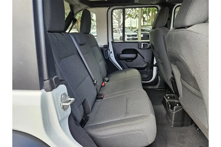 $34290 : Jeep Wrangler 2024 4x4 Sport image 10