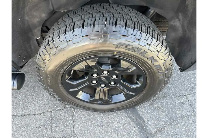 $23910 : 2017 Tahoe LT image 9