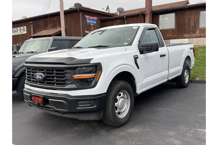 $37995 : Ford F-150 2025 4x4 XL 2dr R image 4