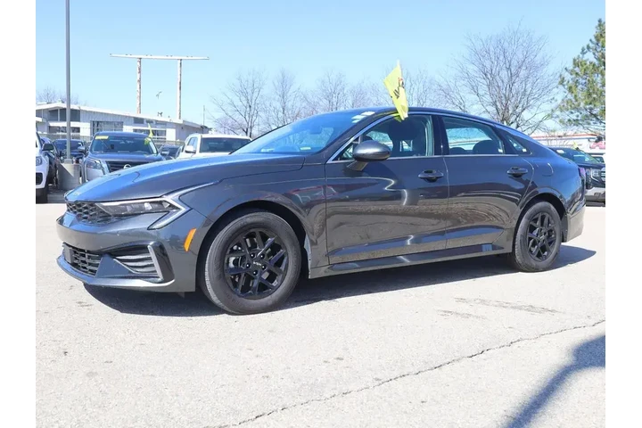 $22477 : Kia K5 2025 LXS 4dr Sedan image 5