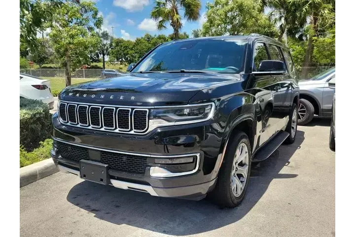 $28990 : Jeep Wagoneer 2022 4x4 Serie image 3