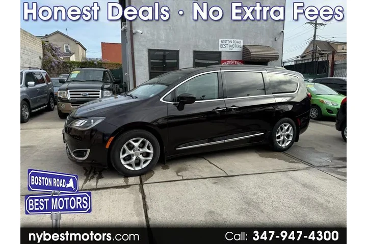 $9995 : 2017 Pacifica Touring-L image 1