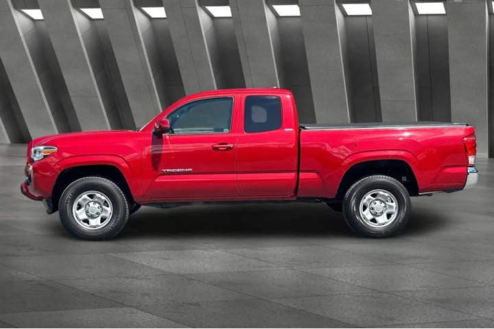 $25500 : Toyota Tacoma 2017 4x2 SR5 4 image 8