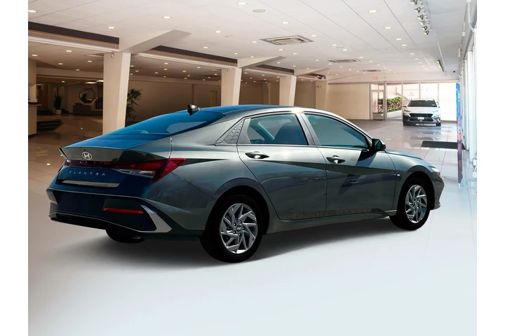 $23788 : Hyundai ELANTRA 2024 SEL 4dr image 8