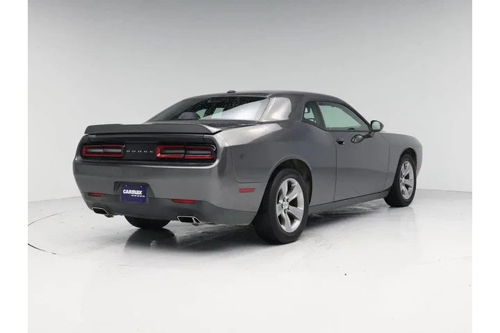 $23998 : Dodge Challenger 2019 SXT 2d image 8