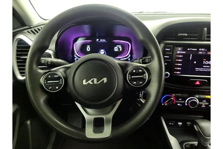 $16998 : Kia Soul 2023 LX 4dr Crossov image 10