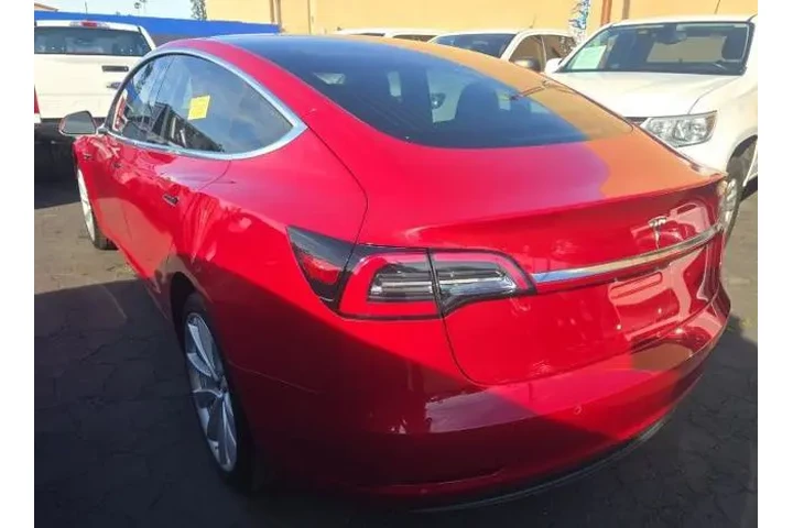 $20400 : Tesla Model 3 2018 Mid Range image 3